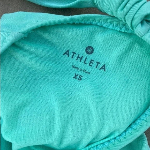 Athleta Womens Aqualuxe Green Tankini Swim Top Sz XS - Picture 2 of 2